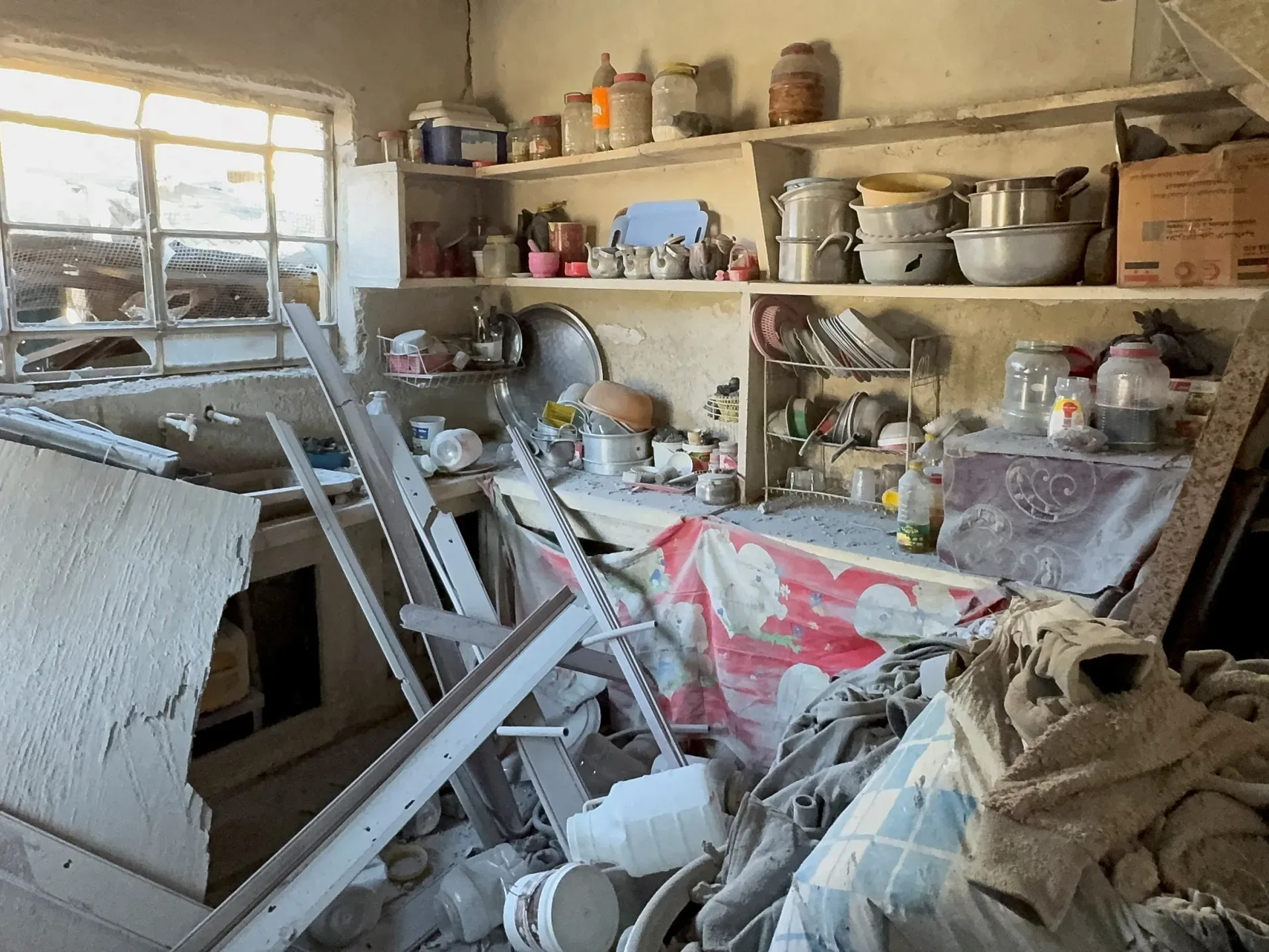 İsrailin Suriyaya zərbələri: Detallar və hədəflər