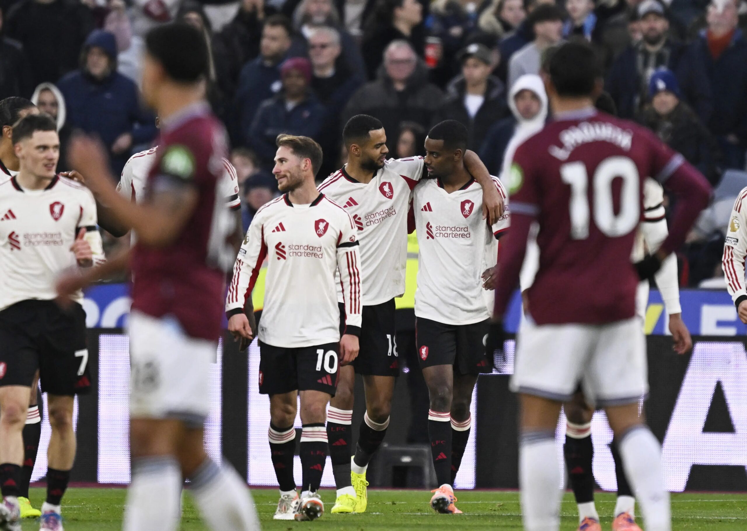 150 milyonluq forvardın ilk qolu Liverpulu qələbəyə daşıdı