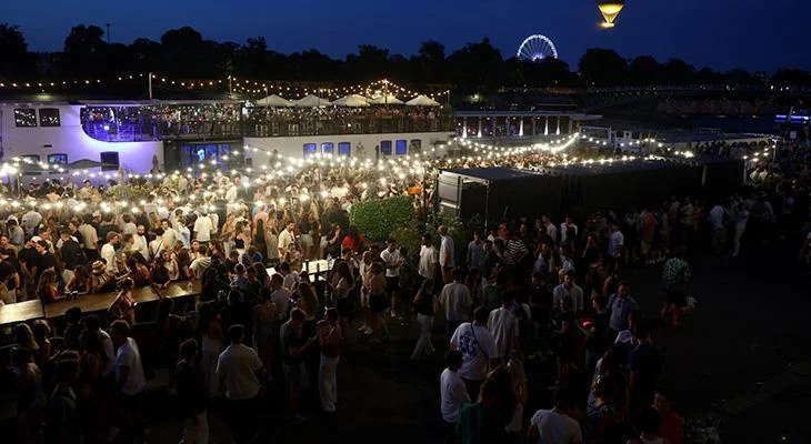 Fransadakı musiqi festivalında şok: 131 qadına iynəli hücumda yeni təfərrüatlar