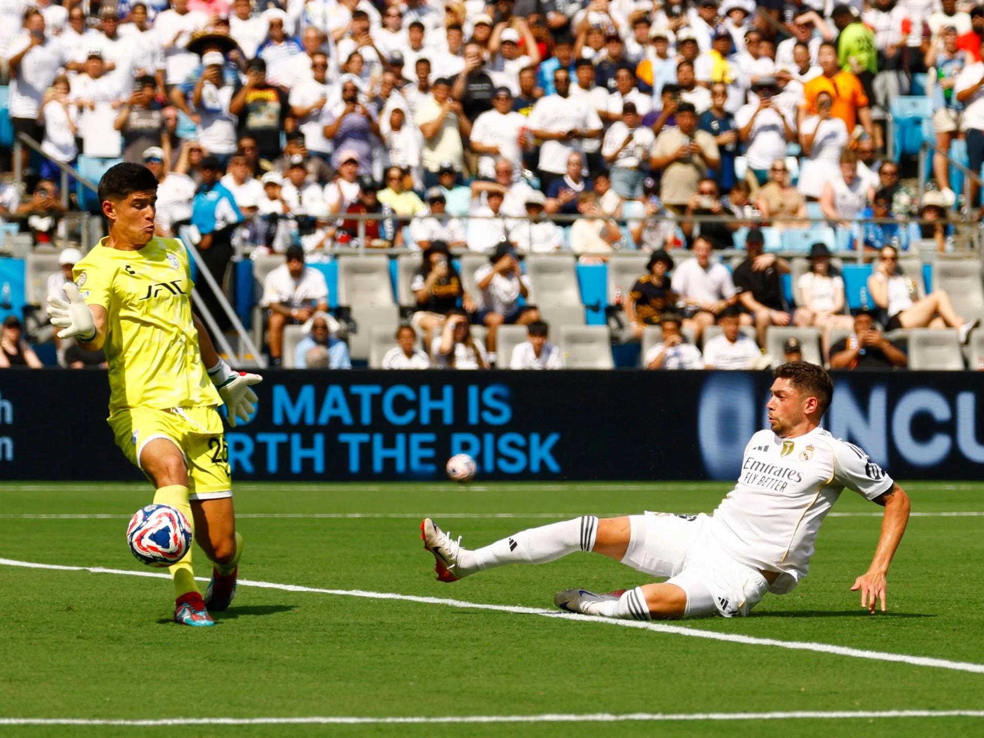 Real Madridin Klublararası Dünya Kubokunda 10 nəfərlə Paçukaya 3-1 ilk zəfəri