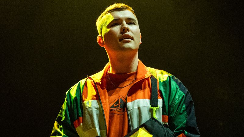 Kneecap üzvü Liam O’Hanna terror ittihamında