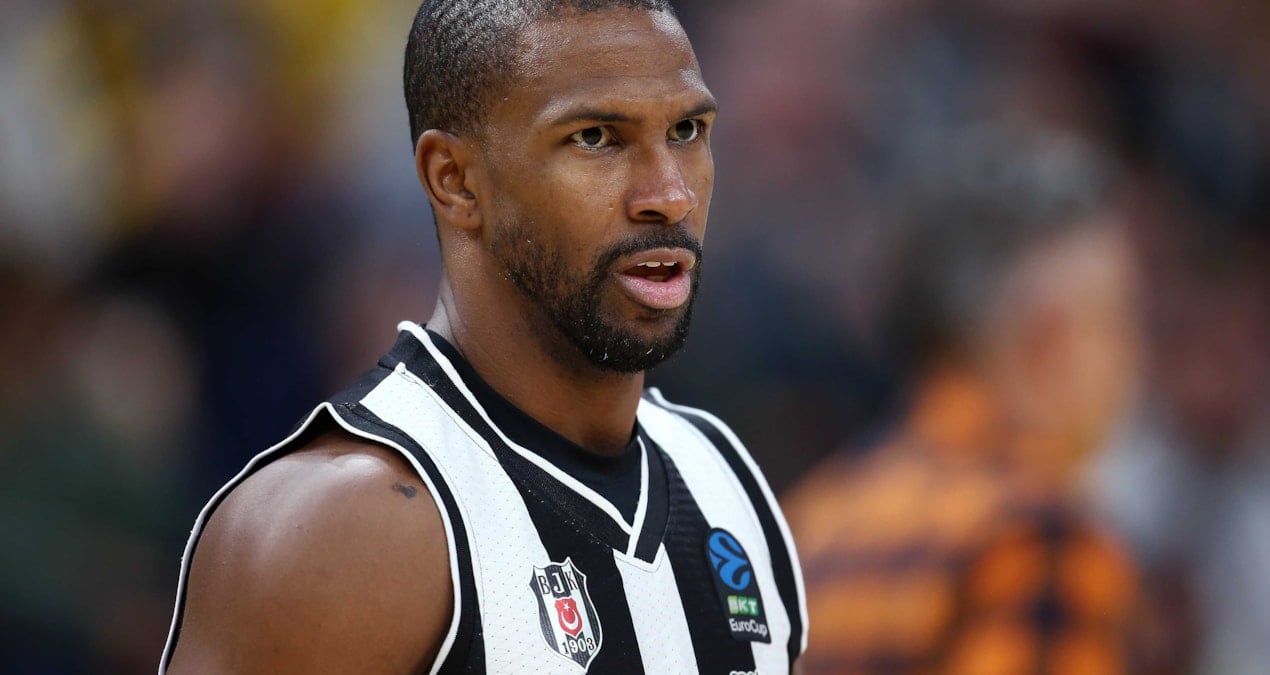 Beşiktaş Derek Needhamla yollarını ayırdı