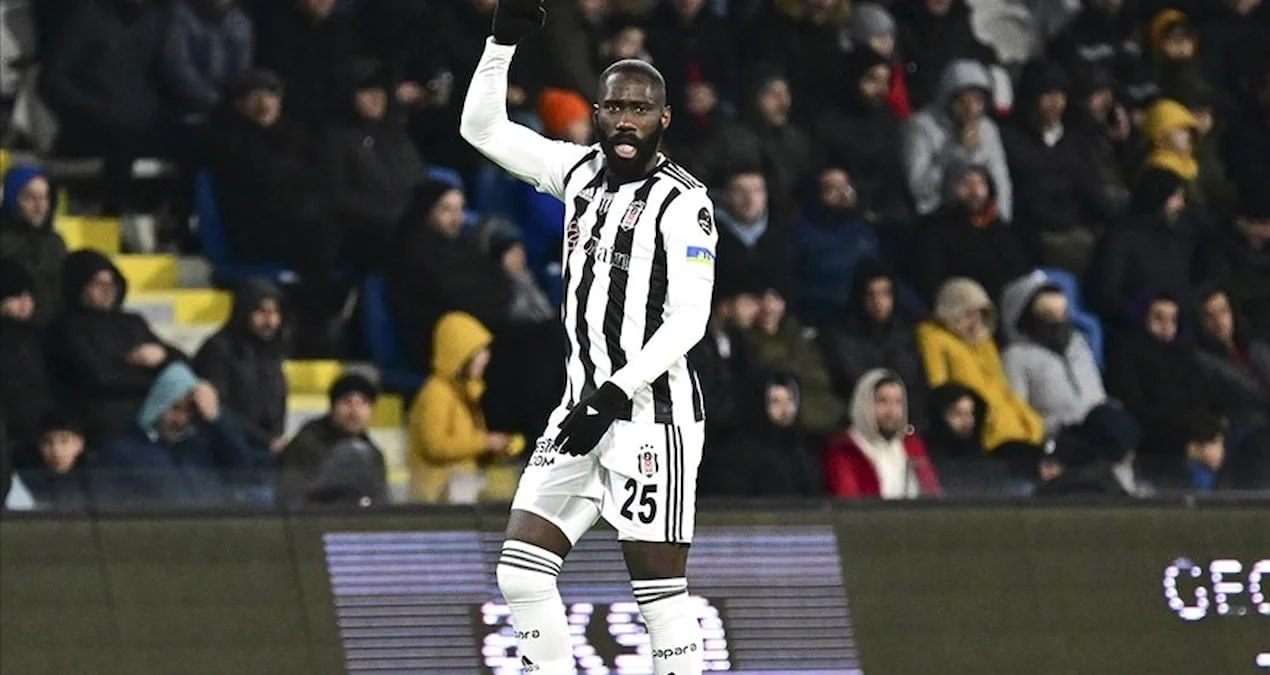 Beşiktaş Masuaku ilə yollarını ayırdı