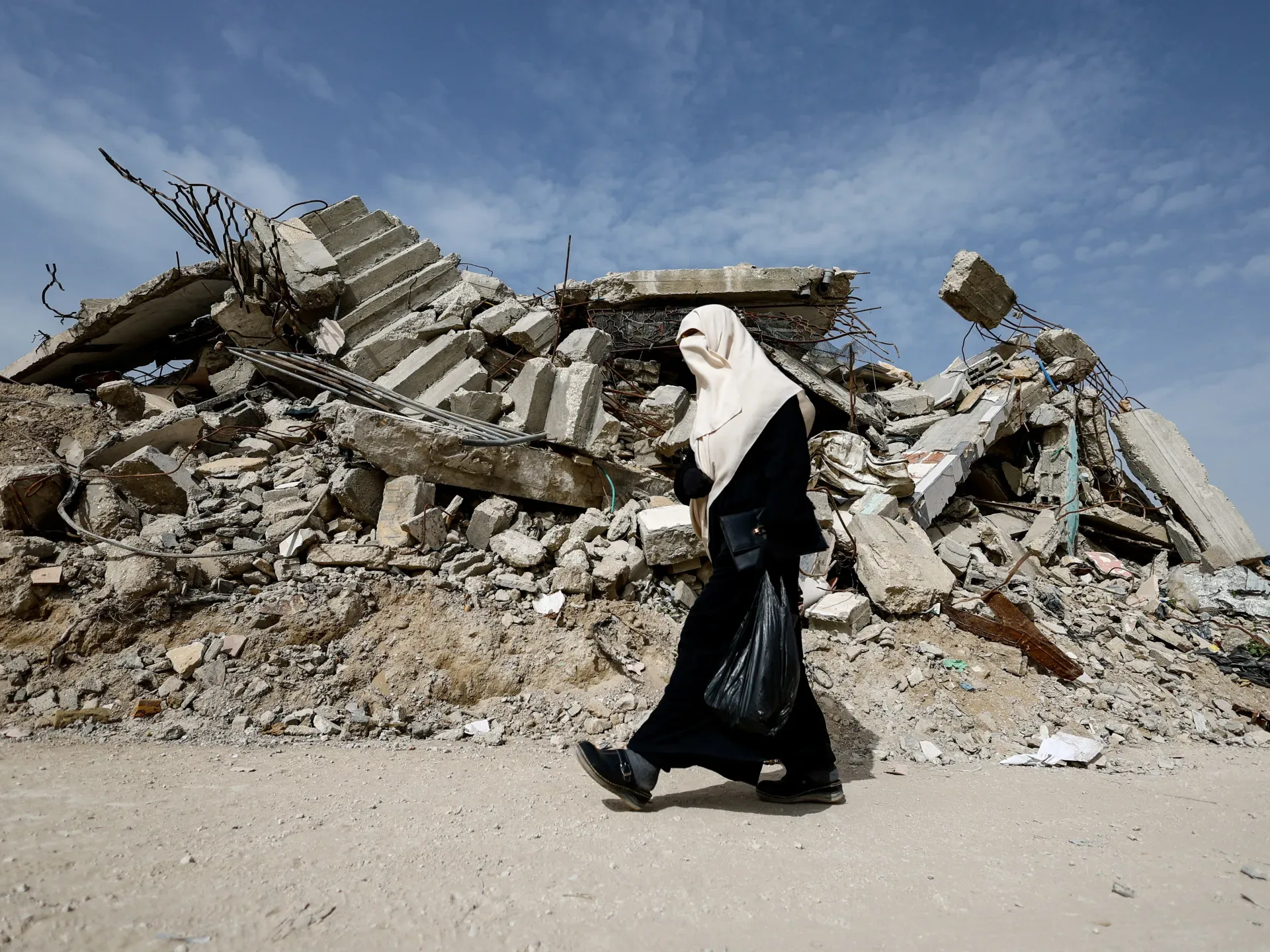 İsrail Ali Məhkəməsi Qəzzada uzun illik mətbuat qadağası qərarını təxirə saldı