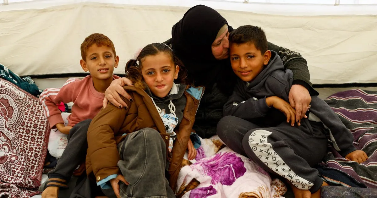 Qəzzanın Rəfah keçidində fələstinli qadınların dəhşət hekayələri