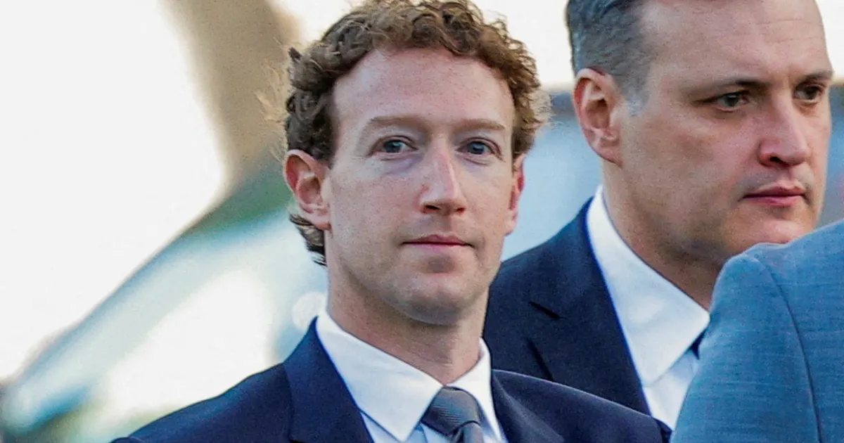Zuckerberg gənclərin sosial media asılılığı iddialarını rədd edir