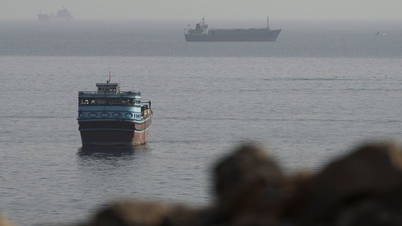 Hürmüz boğazı ətrafında yeni razılaşma: İran və Omanın təşəbbüsləri nədən xəbər verir?