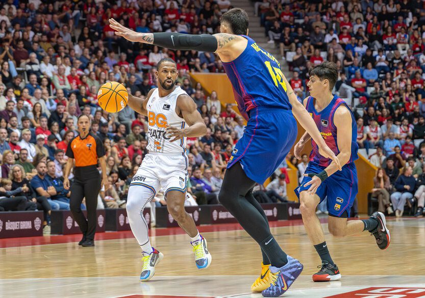 İspaniya Liqasında "Barselona" təlatümdə