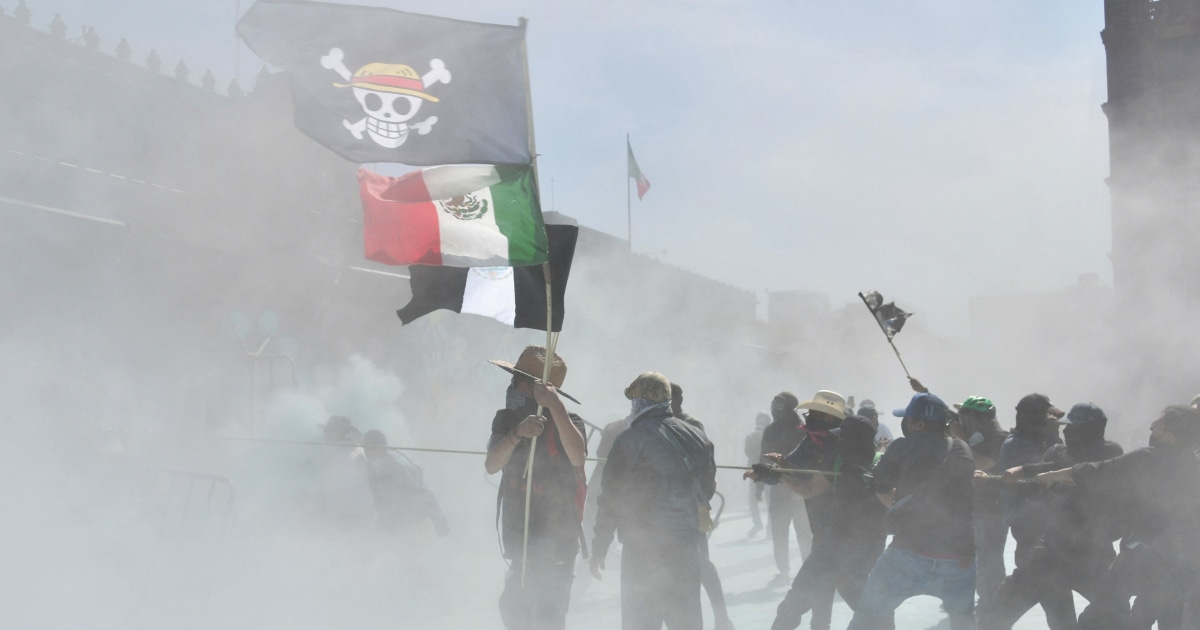 Mexikoda cinayət və korrupsiyaya qarşı minlər etiraz edir: "Z nəsli" etirazları sürət qazanır