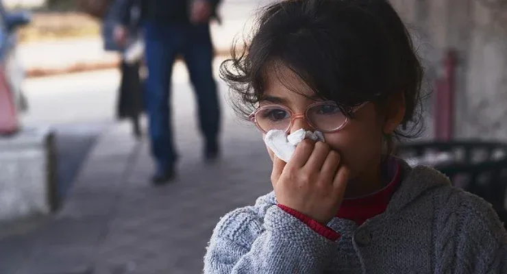 H3N2 rekord sürətlə yayılır: Qrip mövsümü ağır keçə bilər