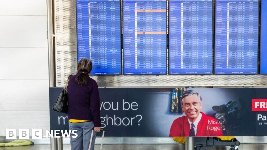 Hökumət böhranı ABŞ uçuşlarını "minimala endirə bilər": Nazir