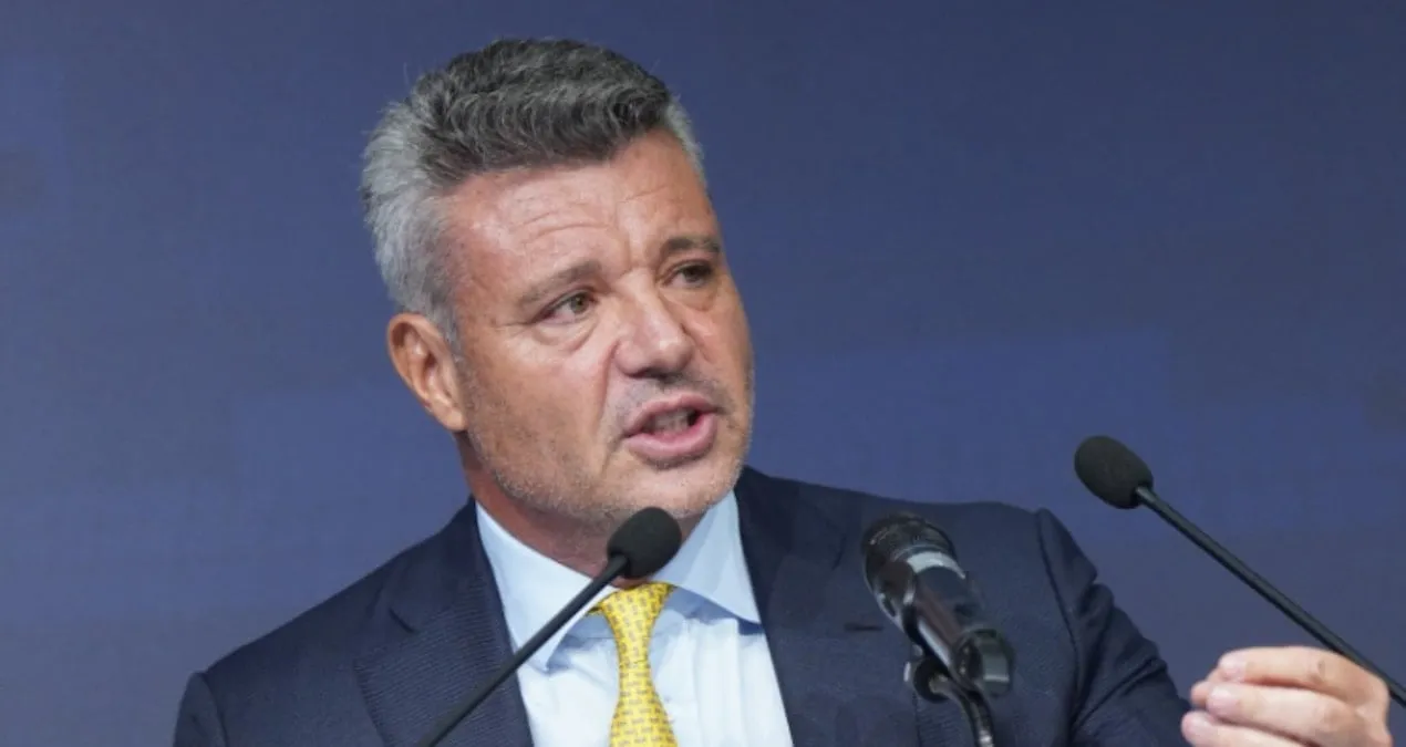 Səadettin Saran Saran Holdinq və Tutturla bağlı qərarını açıqladı