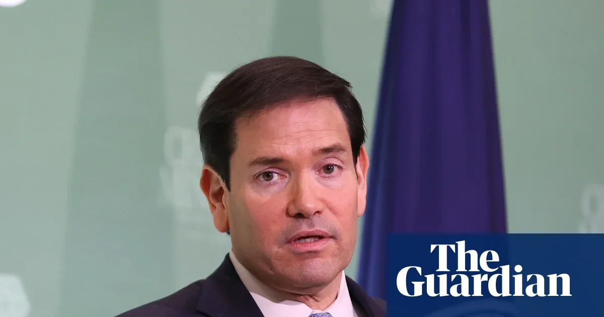 Ağ Evin Oman güzəşti ABŞ-İran danışıqlarını xilas etdi