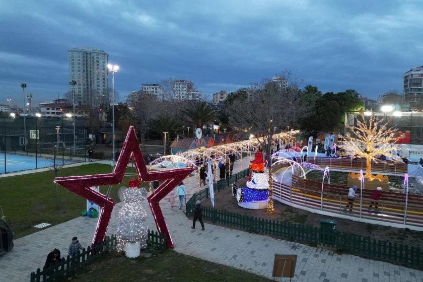 Kadıköydə iki aylıq BuzzFest qış festivalları başladı