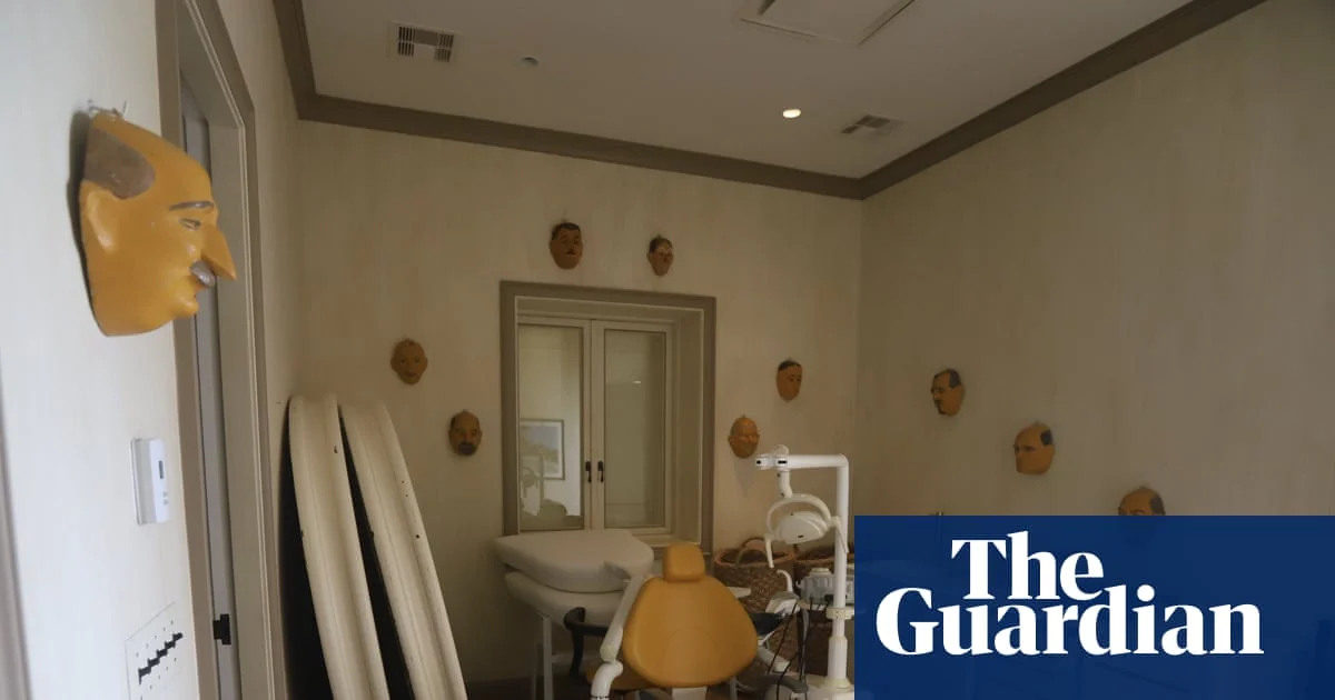 Epstein adası: Demokratlar yeni fotolar yaydı