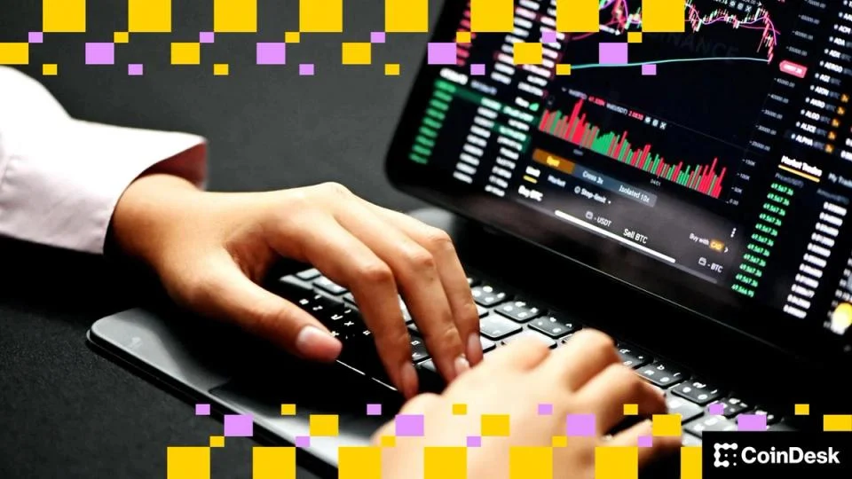 40 milyard dollarlıq ETF dövriyyəsi institusional təslimiyyəti göstərir