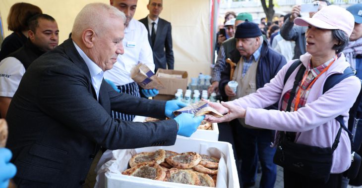 Bursada Cantıq Günü