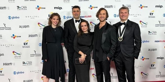 "Deha" serialına beynəlxalq möhtəşəm mükafat