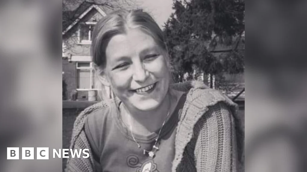 Putin Noviçok qurbanı Dawn Sturgess-in ölümündə 'mənəvi məsuliyyətli'