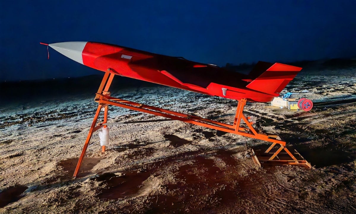 Çin 3D çaplı mini jet mühərrikinin ilk sınaq uçuşu başa çatdı