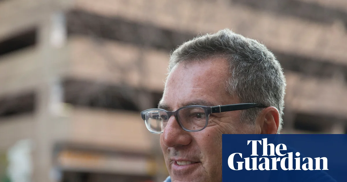 Sənədlər Jeffrey Epsteini qadını deportasiya etmək üçün vəkillə əlbir olmaqda ifşa etdi