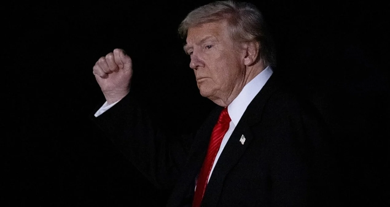 İranın növbəti rəhbəri olacağı ehtimal edilən Müctəba Hamaney hücum zamanı xəsarət alıb.