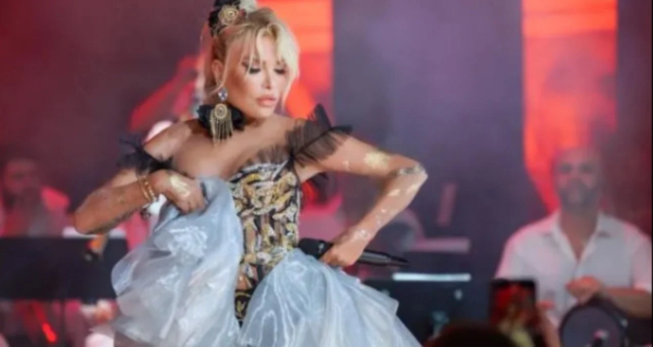 Ajda Pekkan Harbiyedə musiqi ziyafəti verdi 3 saatda 45 mahnı
