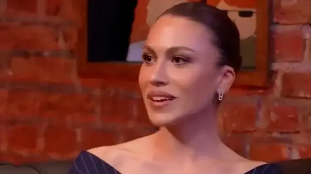 Sosial media fenomeni Duyğu Özaslandan mübahisəli sözlər: İti körpədən üstün tutdu