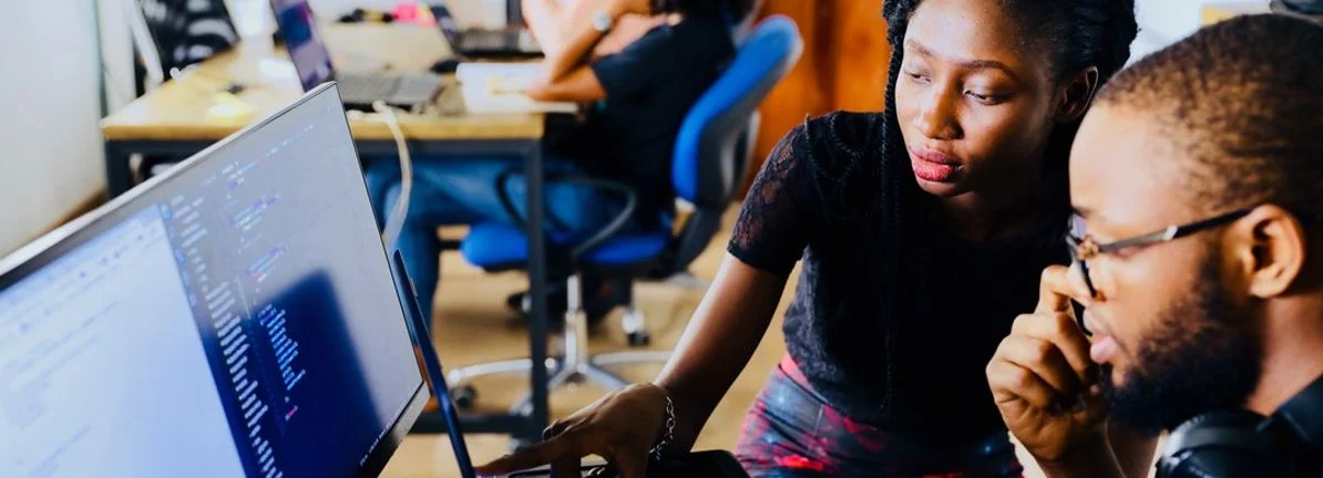 CoreWeave (CRWV) 16.4% gerilədi: Böyük süni intellekt tərəfdaşlıqlarına baxmayaraq, üçüncü rübün gəlir gözləntisi qarşılanmadı