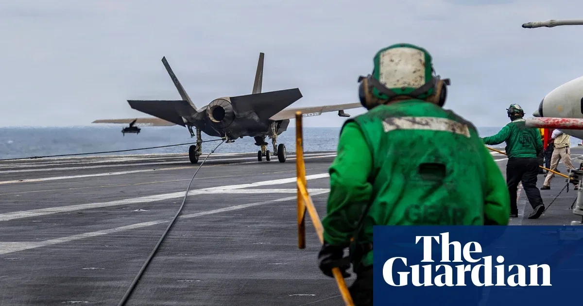 ABŞ təyyarədaşıyana yaxınlaşan İran PUA-sını vurdu