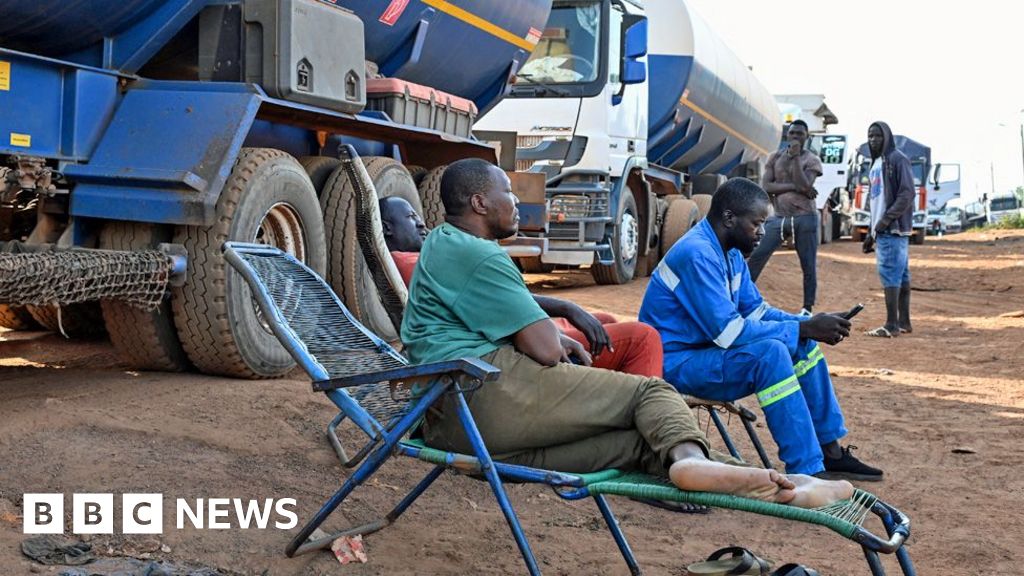 Cihadçılar bütöv ölkəni iflic etdi