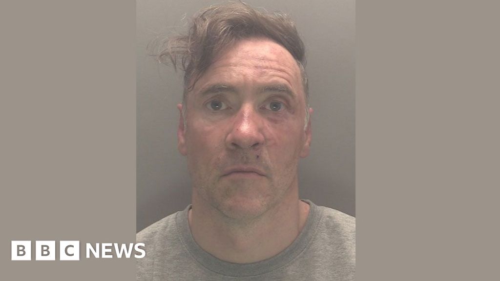 Paul Doyle 31 Liverpul paradı ittihamını etiraf etdi