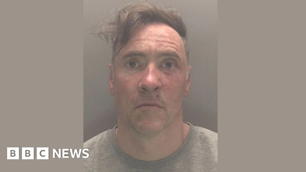 Paul Doyle 31 Liverpul paradı ittihamını etiraf etdi