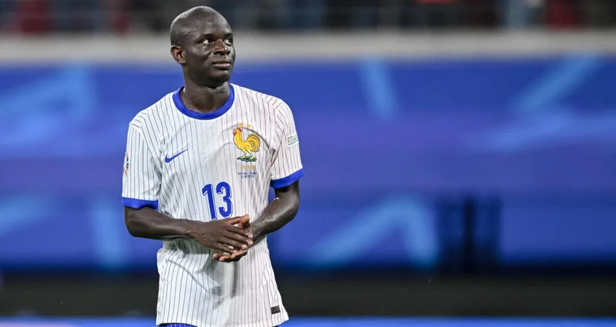 Fənərbaxça Kante üçün oyunçu dəyişməyə hazırdır.