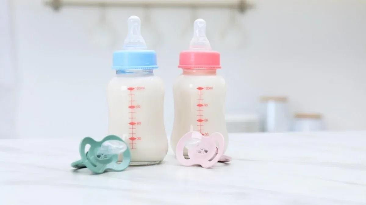 Körpə qidaları xəbərdarlığı iki nəhəng şirkəti vurdu