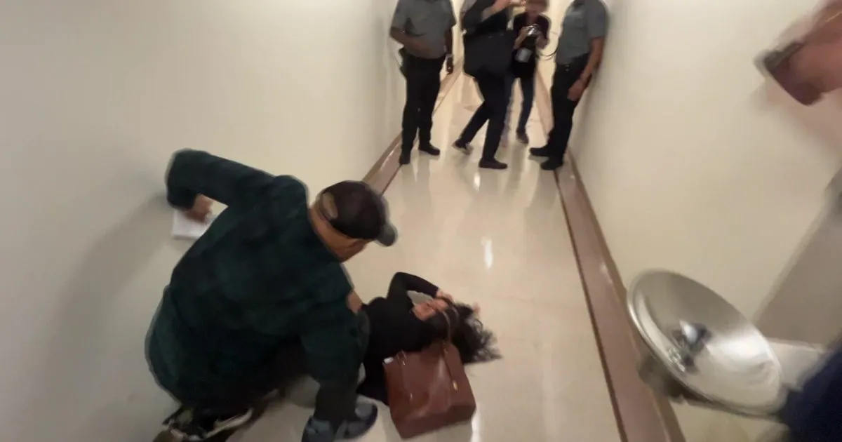 ICE əməkdaşı vəzifəsinə qayıdıb