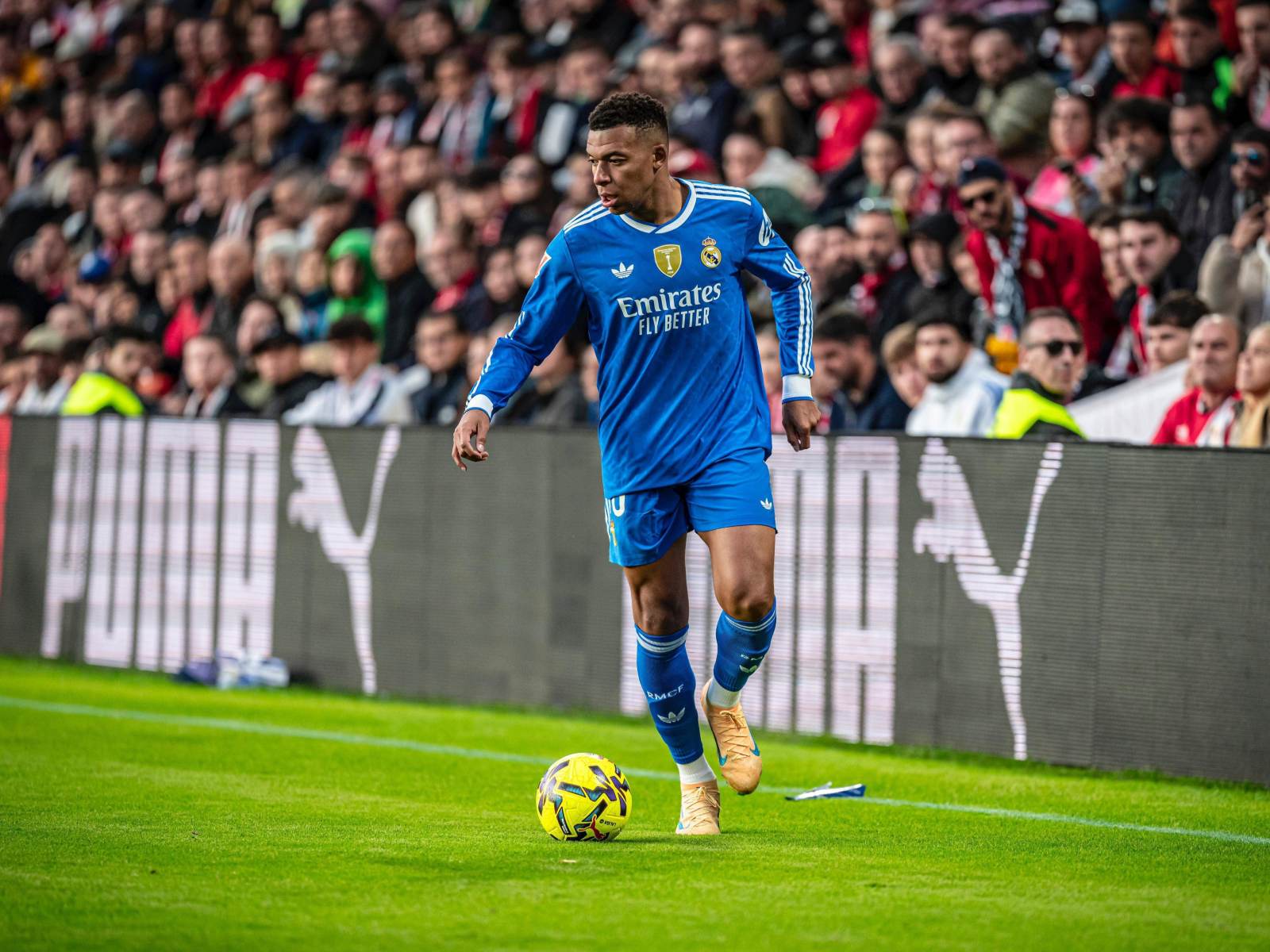 Mbappé "Real"ın ulduz transferini pozdu