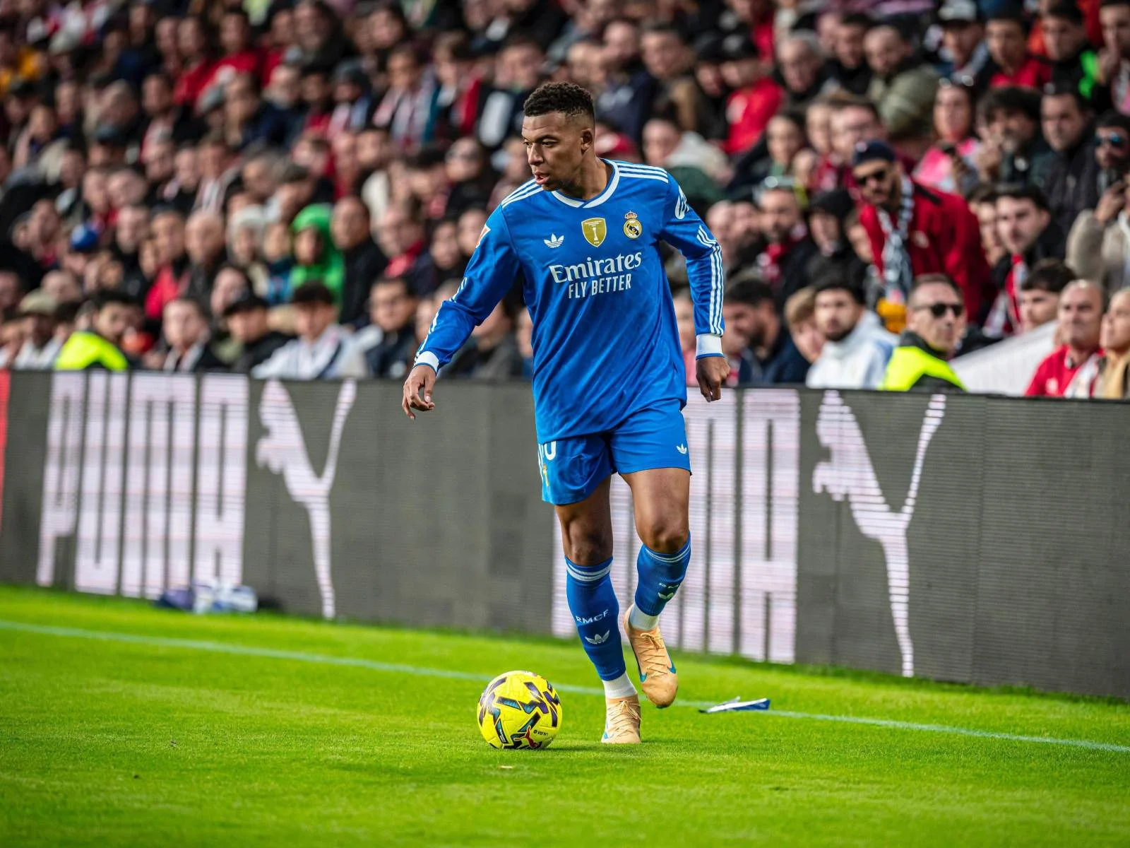 Mbappé "Real"ın ulduz transferini pozdu