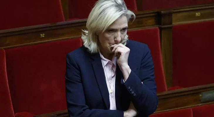 Fransada korrupsiya: Le Pen hədəfdə