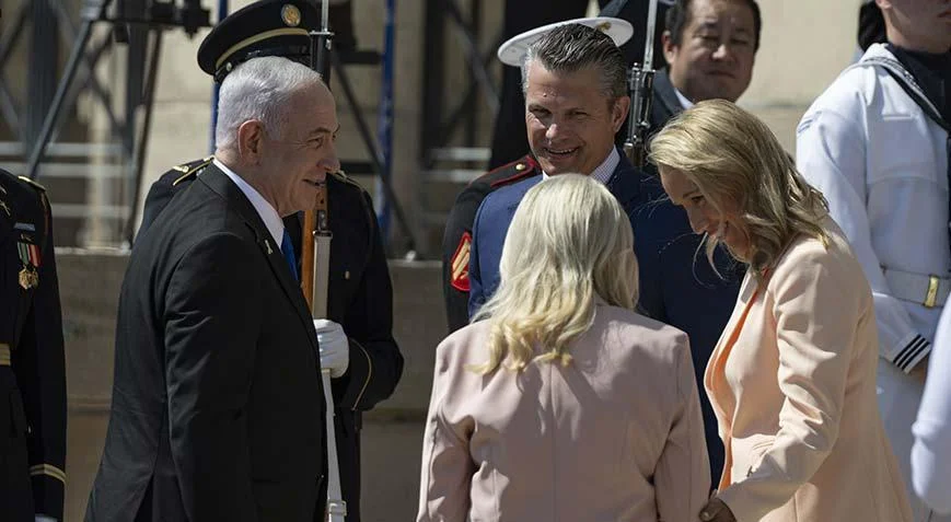 Netanyahu Pentaqonda: Gündəm olan görüntülər