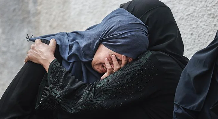 İsrailin Qəzza zərbələrində uşaqlar da daxil 39 Fələstinli həlak oldu