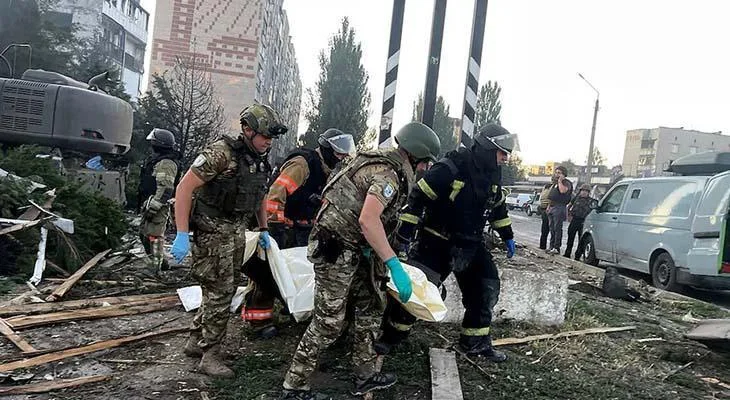 Rusiya Ukraynada ticarət mərkəzini 500 kq bomba ilə vurdu Ölüm-qalım mübarizəsi
