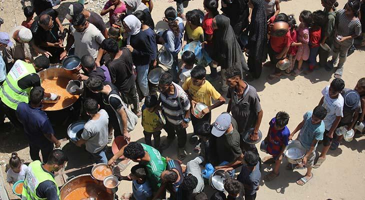 Tramp: Qəzzada aclıqdır – İsrail susqunluğunu pozaraq medianı günahlandırdı