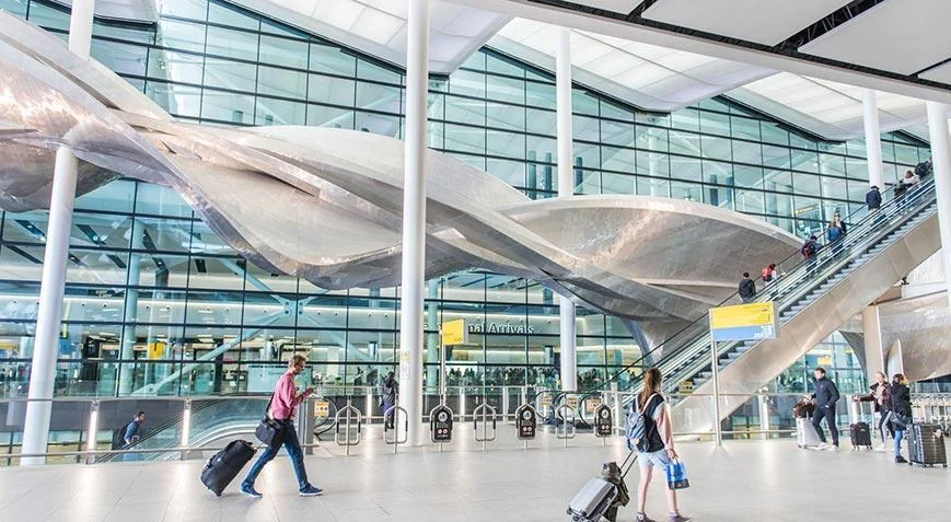 London Hava Sahəsi Texniki Nasazlıq Səbəbindən Bağlandı