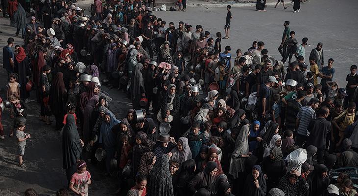 ABŞ zabiti Qəzza yardımlarını "Aclıq Oyunları"na bənzətdi
