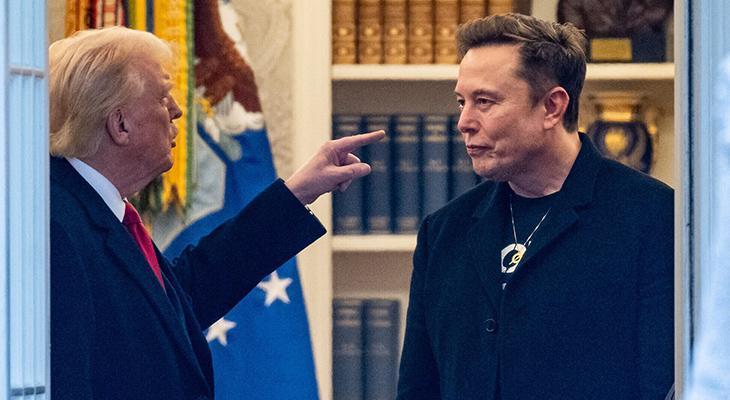 Araları gərgin idi: Musk Trampa 15 milyon dollar verdi