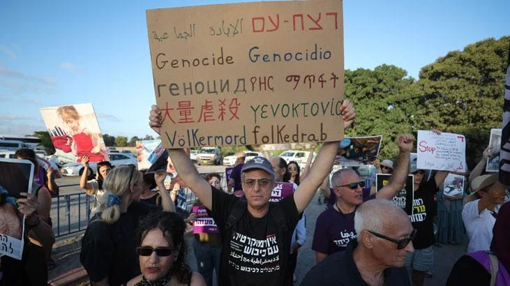 İsrailli vətəndaşlardan Qəzza etirazı