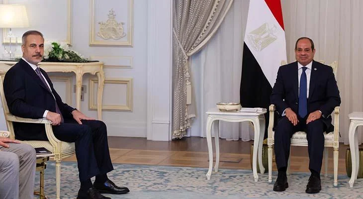 XİN başçısı Fidan Misir Prezidenti Sisi ilə görüşüb
