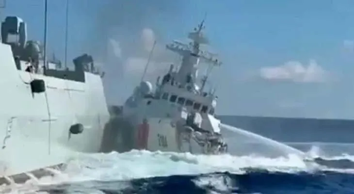 Güney Çin Dənizində gərginlik yüksəldi: Hərbi və sahil mühafizə gəmiləri toqquşdu