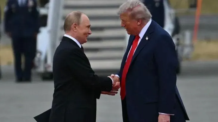 Gözlənilən Tramp-Putin zirvəsi: Putin görüşdən əvvəl 3 jest